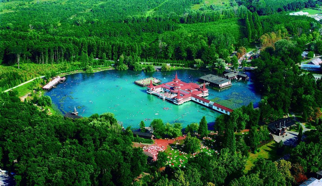 Palos Resort Zalacsány Eksteriør billede